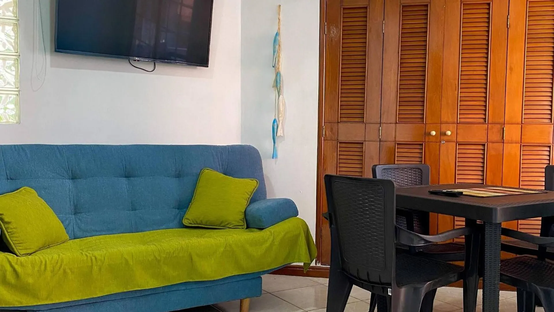 Apartment Quiet And Cozy Loft One Short Walk From The Beach El Manantial Colombia